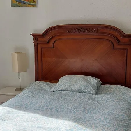 Quiet In Center With Mountain View 3*