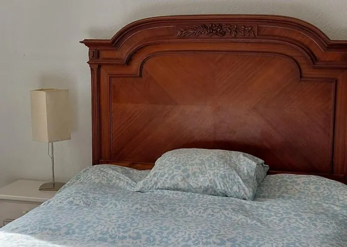 Quiet In Center With Mountain View 3*