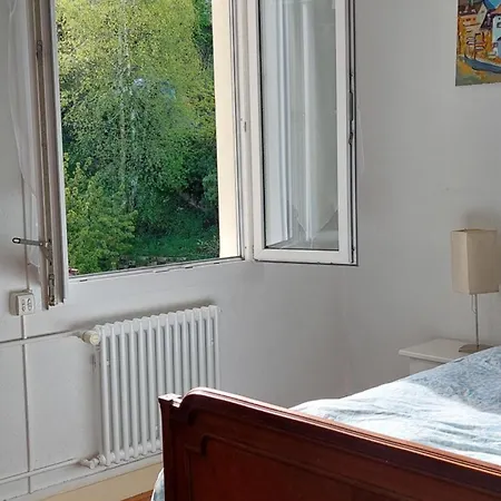 Quiet In Center With Mountain View 3*